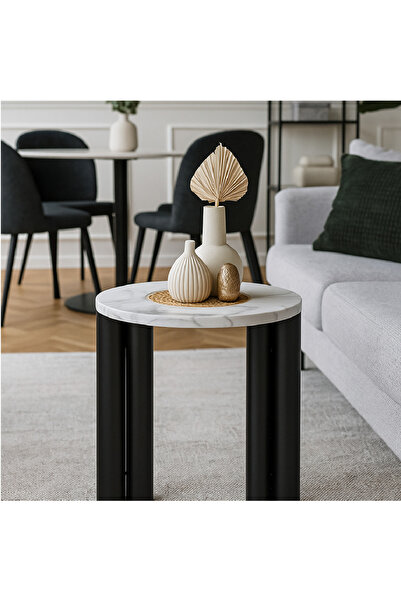 Almonfared table set