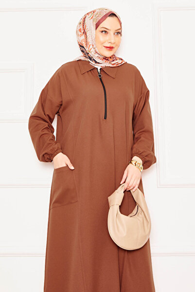 EBRUTESETTÜR Comfortable Fit Hijab Suit with Half Zipper Detail on the Front, Tan Color