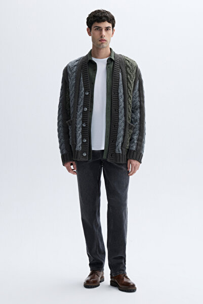 Mudo Color Block Loose Fit V-Neck Cardigan