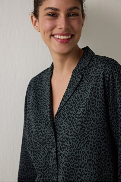 Penti Černá bavlněná košile s leopardím vzorem a kalhoty, pyžamový set