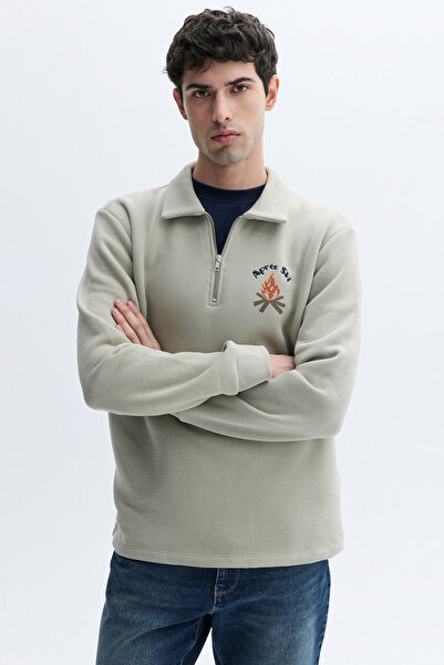 Mudo FERMUARLI DİK YAKA NAKIŞLI OVERSIZE SWEATSHIRT