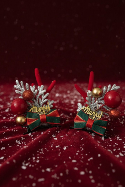 Jaida Moda Reindeer and Pine Tree Figured Christmas Hair Clip Set of 2 – Ribbon and Disco Ball Detailing