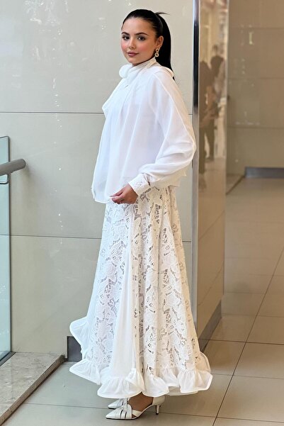 Ghisa Skirt Hem Guipure Ruffle Blouse Set