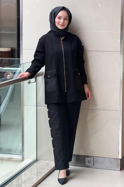 Ceremony طقم سترة وبنطلون بياقة حكيم مع سحاب أمامي وتفاصيل أزرار على الأكمام