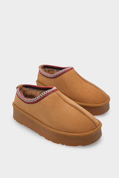 Capone Outfitters Γυναικείες κλειστές παντόφλες Carroll με χοντρή σόλα με στρογγυλή μύτη