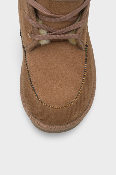 Capone Outfitters Γυναικείες μπότες Madeline με χοντρή σόλα με στρογγυλή μύτη με κορδόνια