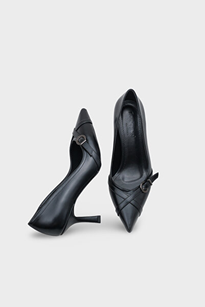 Capone Outfitters Καθημερινά κομψά παπούτσια με τακούνι Elysee με μεσαίο τακούνι