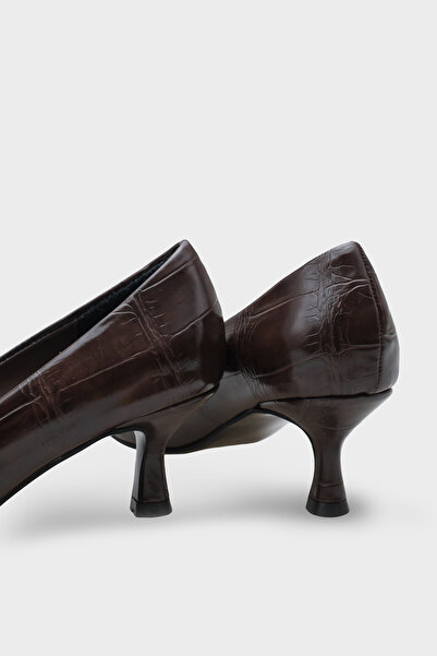 Capone Outfitters Γυναικεία καθημερινά κομψά παπούτσια με μεσαίο τακούνι με σχέδιο κροκόδειλου