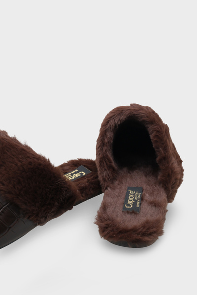 Capone Outfitters Papuci cu pene pentru femei Elyse