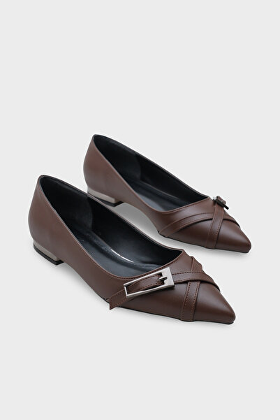 Capone Outfitters Karry Pointed Toe Short Heeled Women's Ballerinas with Metal Accessories