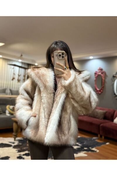 MODAGK Premium Quality Fur Coat - Collar Detail