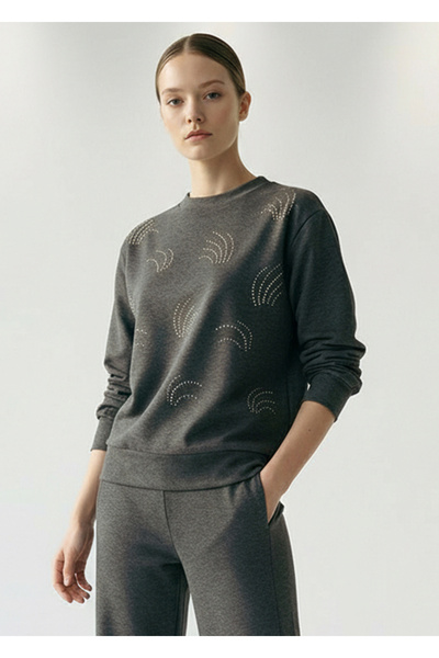 Exquise سترة طويلة الأكمام مطرزة بالحجر ذات نمط منتظم