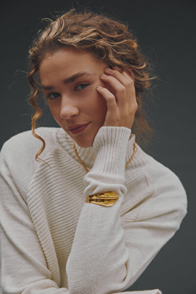 AKSWSUAR Burgulu Geniş Bileklik