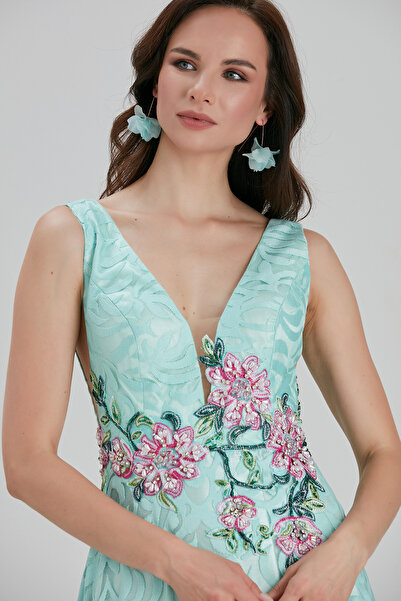 Neva Style Βραδινό φόρεμα με λεπτομέρεια λουλουδιών 7626MINT