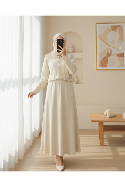 Modamorfo Set de tricotaje cu guler și fustă cu nasturi în față - Ecru