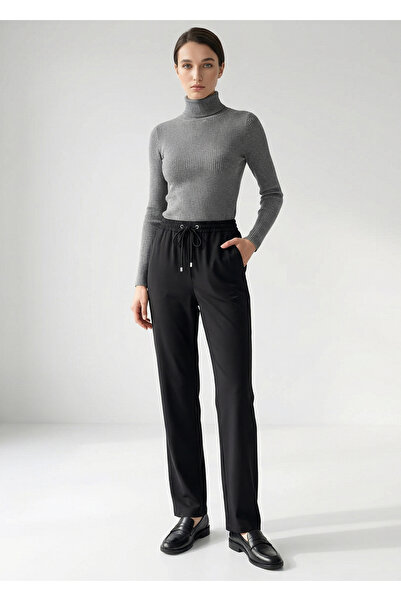 Exquise Lace-Up Regular Knitted Trousers