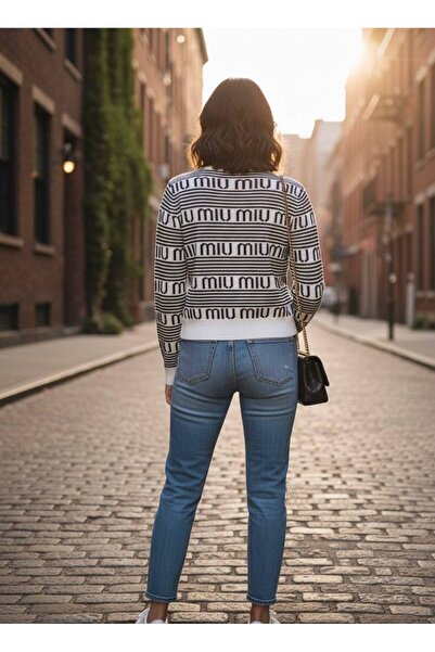 YusGos Women's Crew Neck Steel Mesh Striped Lettering High Quality Knitwear Sweater