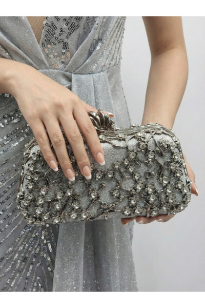 OUEEN ELİZABETH ΓΥΝΑΙΚΕΙΑ ΒΡΑΔΙΝΗ ΤΣΑΝΤΑ ΚΡΥΣΤΑΛΛΙΝΗ ΠΕΤΡΑ & ΛΟΥΛΟΥΔΙΑ ΦΙΓΟΥΡΑ ΜΕΤΑΛΛΙΚΗ ΘΗΚΗ