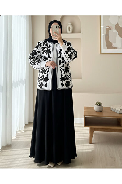 Modamorfo Jachetă căptușită cu broderie pe mâneci și față - albă