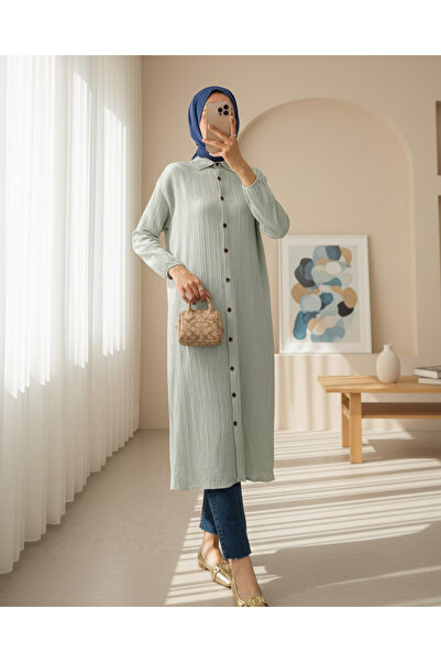 Modamorfo Довга туніка з гумкою на рукавах і ґудзиками по всій довжині - світ...