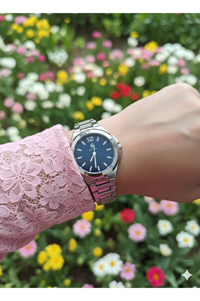 PW POLO WHITE ساعة اليد النسائية