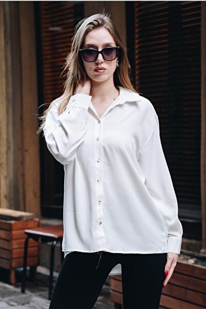Cochines Cămașă albă, ușoară, cu mânecă lungă, cu suprafață satinată supradimensionat
