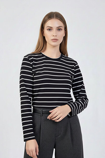 Volanlı Beyaz Çizgili Siyah Sweatshirt