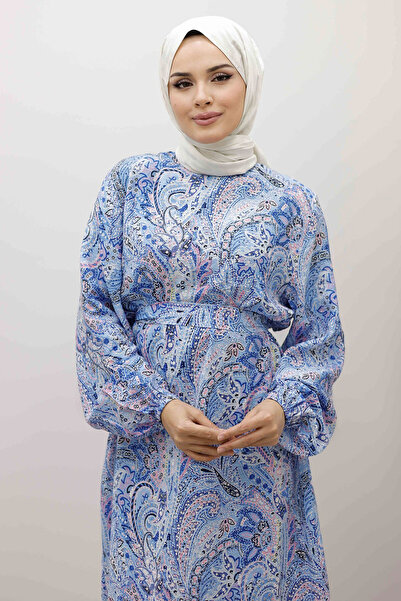 Tesettür Dünyası Φόρεμα με μοτίβο σάλι με ζώνη TSD250257 Μπλε