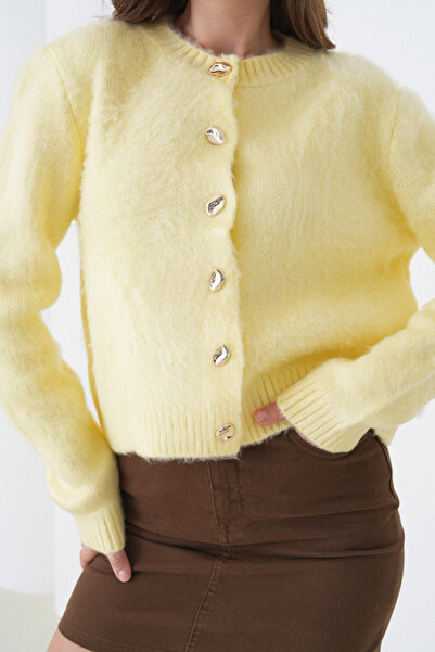 Park Karon Women's Crew Neck Button Detailed Soft Textured Fleece-Lined Knitwear Jacket