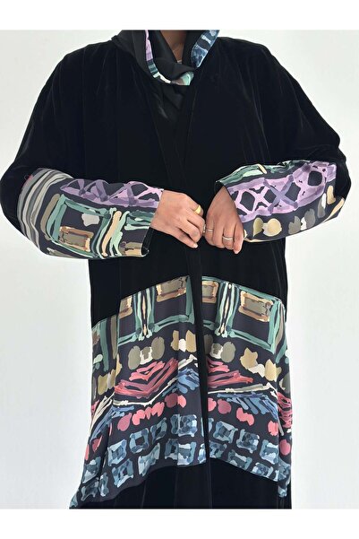 AYA mwt577 عباية مخمل مع طباعة ملونة