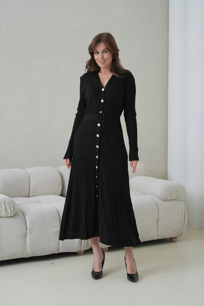 Park Karon Γυναικείο φόρεμα με λαιμόκοψη σε σχήμα V με κουμπιά και λεπτομέρεια ζώνης Maxi Size κοτλέ Πλεκτό φόρεμα