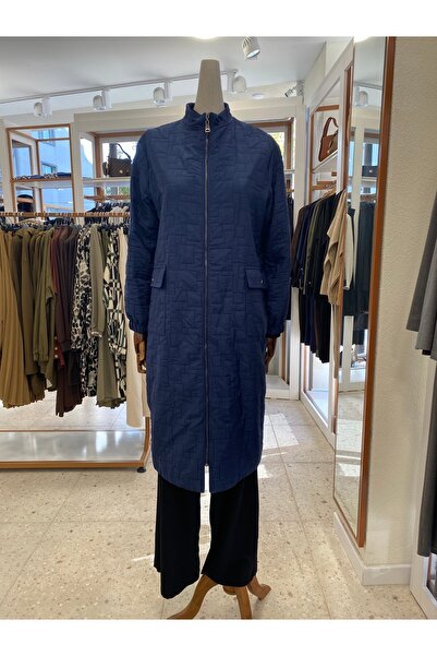 Armine TREND Șapcă matlasată elastică cu mânecă detaliată la spate, albastru ...