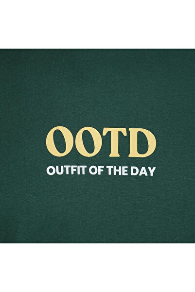 Giordano Men's Slim Fit Cotton Jersey Message Print Tee