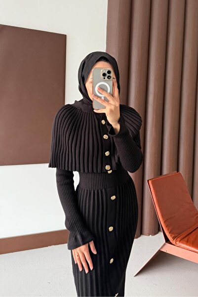 Ulugöl Tekstil Button Detailed Cape Dress