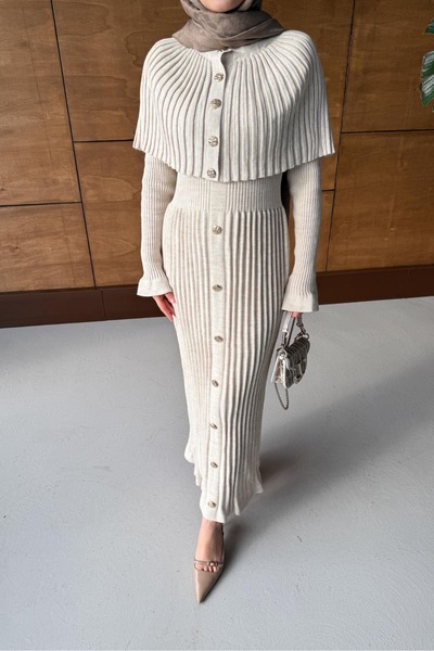 Ulugöl Tekstil Button Detailed Cape Dress