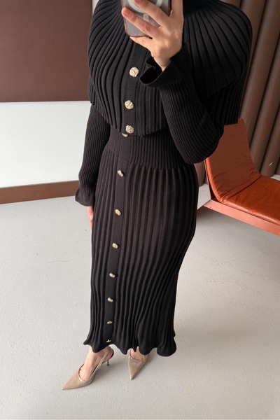 Ulugöl Tekstil Button Detailed Cape Dress