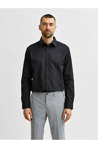 SELECTED Casă pentru bărbați