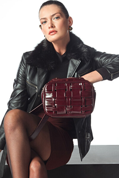 Derimod Women's Burgundy Long Strap Braided Crossbody Bag 25Wbd274229