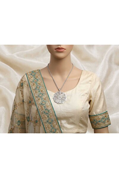 Fstyle Luxury silver necklace with an octagonal geometric design - modern Arabic calligraphy with a braided chain