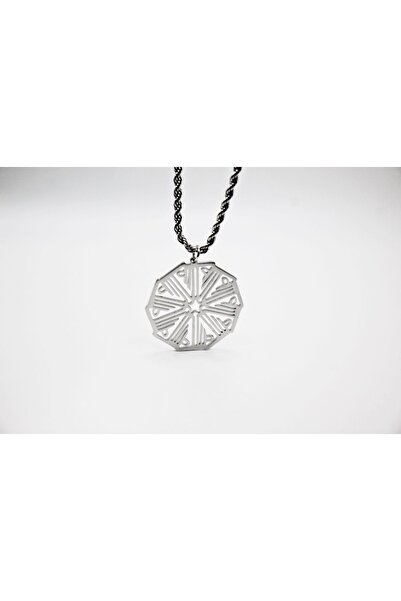 Fstyle Luxury silver necklace with an octagonal geometric design - modern Arabic calligraphy with a braided chain