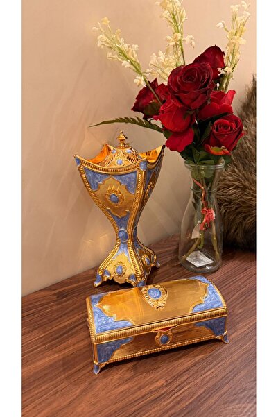 ALMASA Luxury incense burner with a square box of heavenly oud.