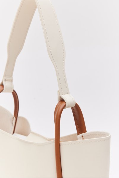Shanta Cream - Tan D30 Modern Large Capacity Daily, Work and School Women's Shoulder Bag with Snap Fastener and Single Strap