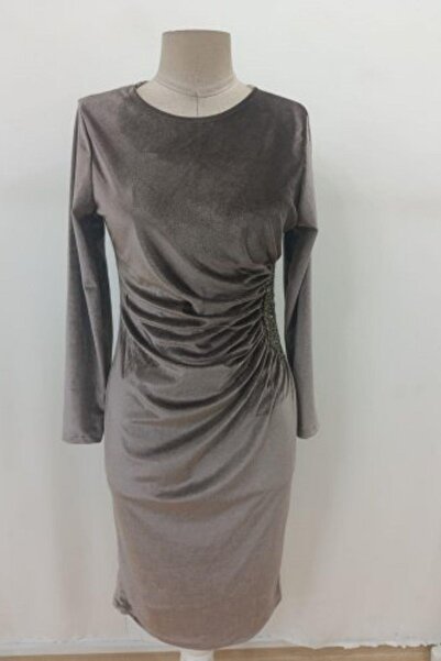 Mossta Μίντι βελούδινο φόρεμα με μακρυμάνικο πέτρινο στολισμό - Καφέ