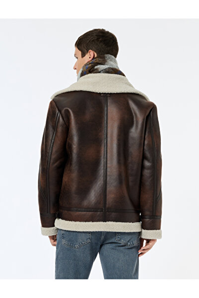 Koton Χειμερινό μπουφάν από συνθετικό δέρμα με βελούδινο γιακά με μακρύ μανίκι και λεπτομέρεια τσέπης με φερμουάρ