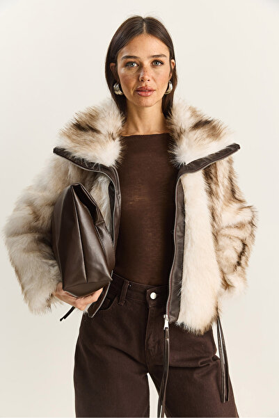 Bianco Lucci Γυναικείο δερμάτινο μπουφάν Garni με λεπτομέρεια με φερμουάρ και λεπτομέρεια με επένδυση από τεχνητό δέρμα