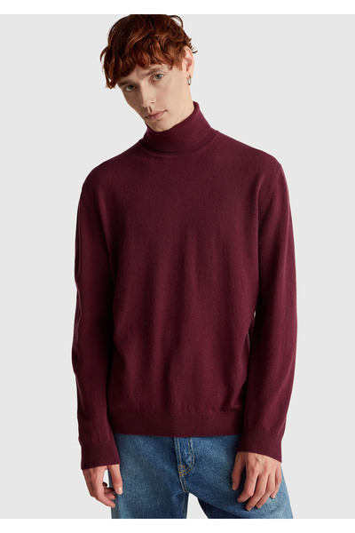 United Colors of Benetton Men's Plum 100% Merino Turtleneck Sweater