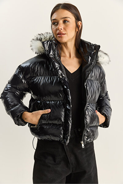 Bianco Lucci Women's Pocket Detailed Lined Hooded Short Puffer Coat 1088 60283867