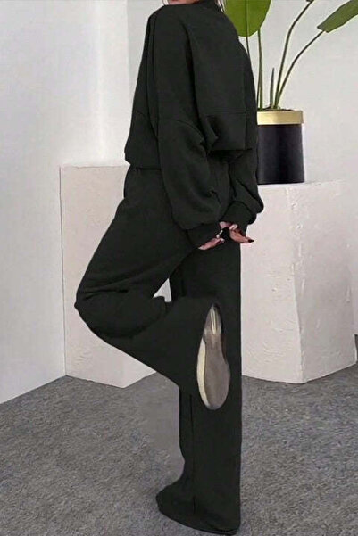 StreetWear Outlet Women's Tracksuit, Comfy-Fit, Zip-Up Hoodie and Sweatpants