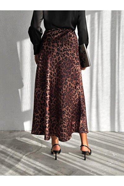 UNBOX Leopard Silk Skirt