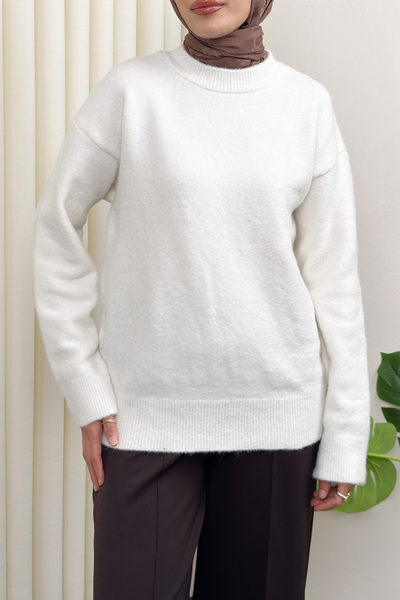 Salih Çelebi Soft Textured Oversized Knitwear Sweater 07320 - White